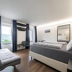Vinomare Bed and Breakfast 4*