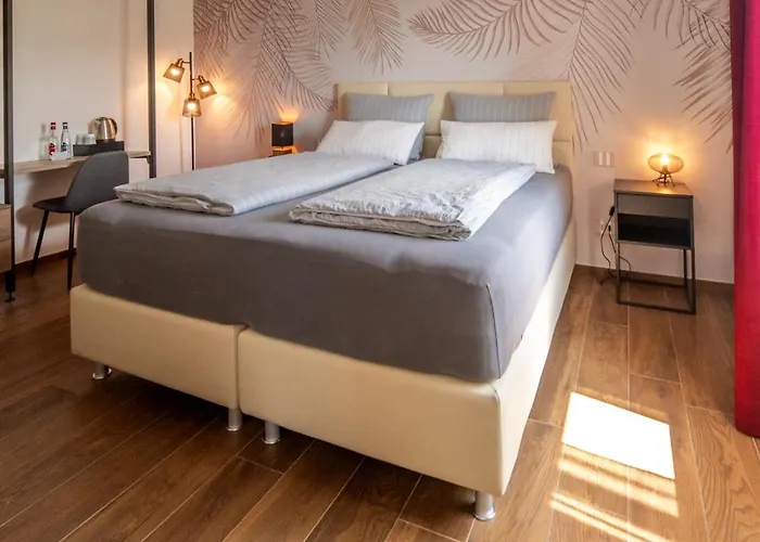 Vinomare Nocleg ze śniadaniem 4*